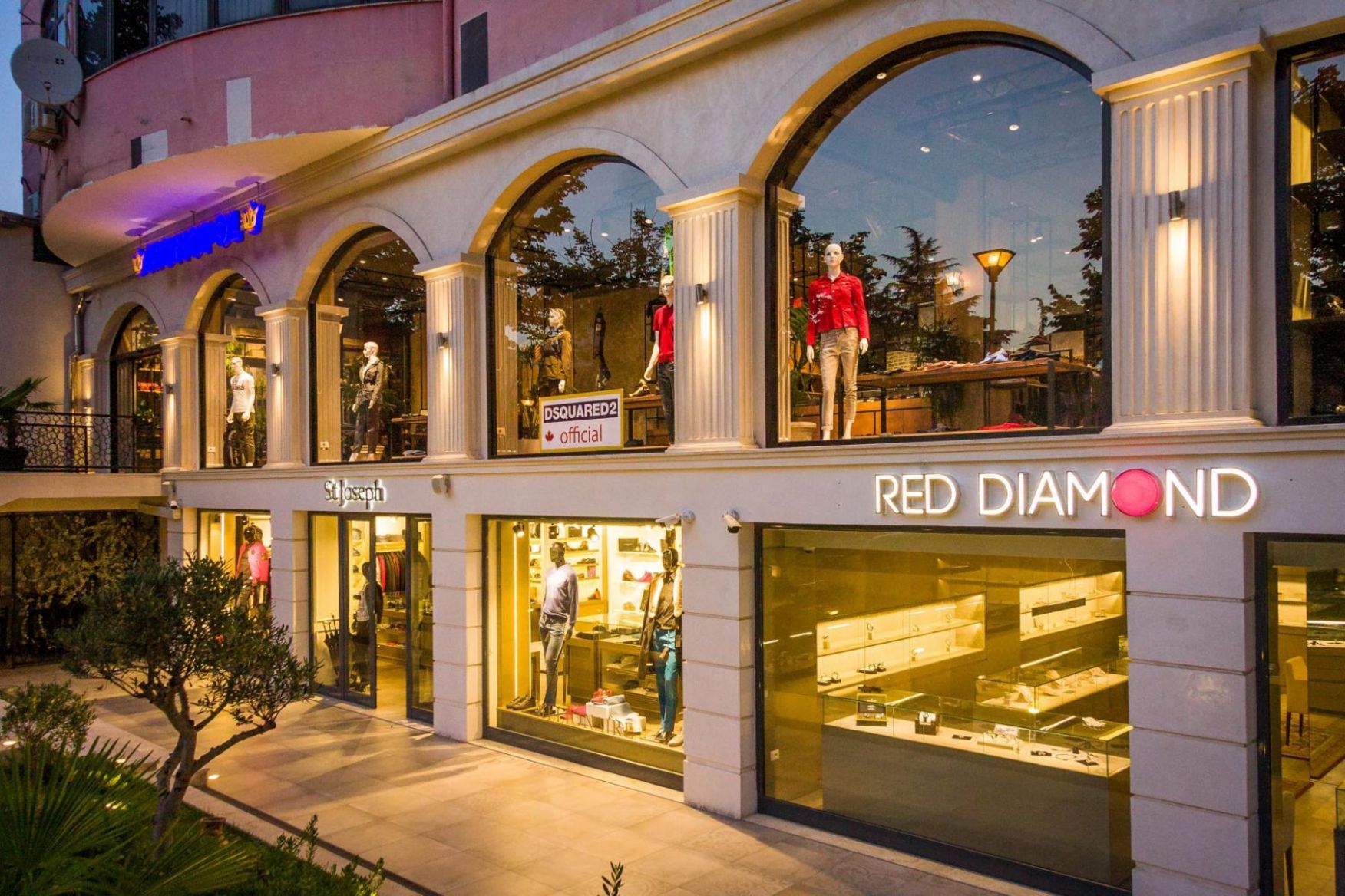 IMG_1812.thumb.jpg.682e63028d844e377fe01